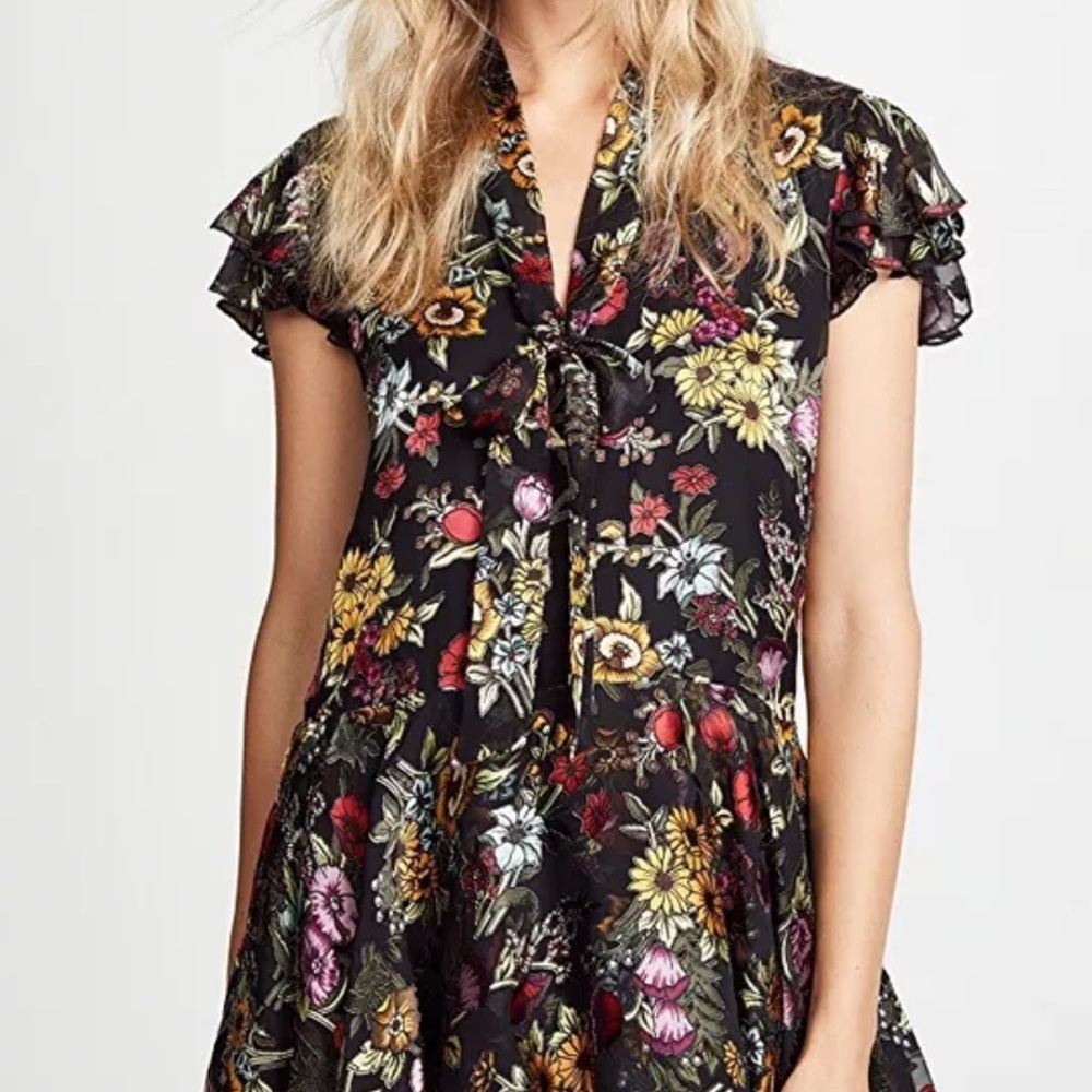 Alice + Olivia Moore Floral Flutter-Sleeve Dress